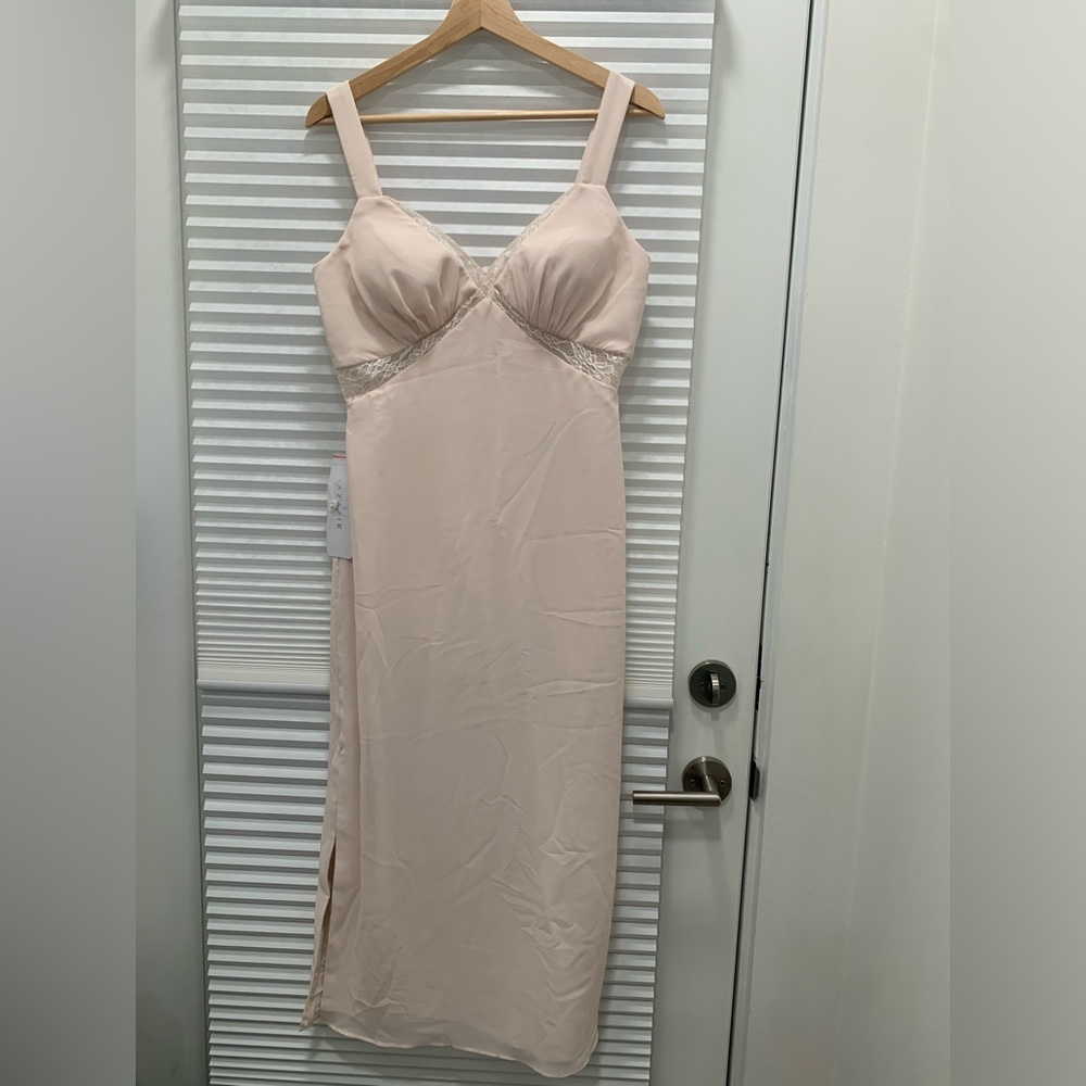 NWT - Azazie blush midi dress